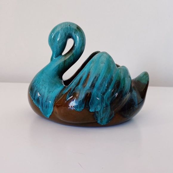 Vintage Other - Vintage blue mountain pottery swan